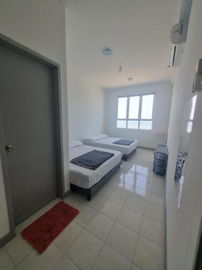 Seaside Haven Homestay Seaview Unit With Pool Opposite Ktcc & Mayang Mall - Pangsapuri Ladang Tanjung Kuala Terengganu Bagian luar foto